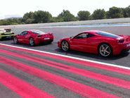 Ферари на старте